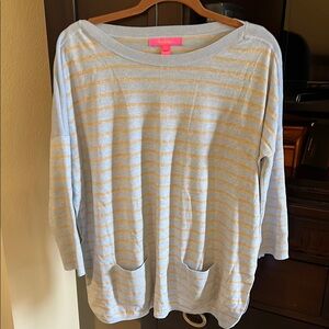 Lilly Pulitzer Blue and Tan Boxy 3/4 Sleeve Sweatshirt